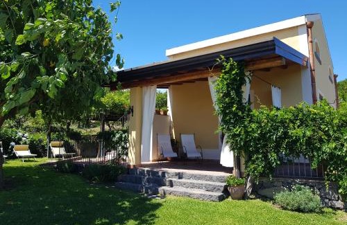 Mascali House | Agriturismo Le Case Di Civi