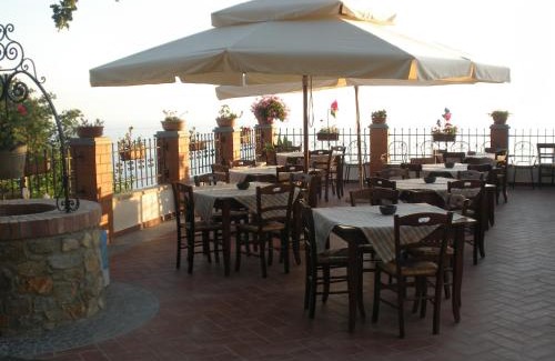 Diamante House | Agriturismo Montesalerno