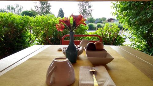 Madonna dell'Olmo House | Agriturismo Tetto Garrone