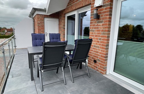 Wangerland Apartment | Ahoi Hooksiel - Familienfreundliche 5-sterne-ferienwohnung - Deichnähe