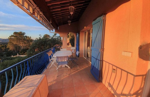 La Bouverie House | Air-Con Villa 5 Rooms, Sleeps 8, Private Pool in Roquebrune-sur-Argens