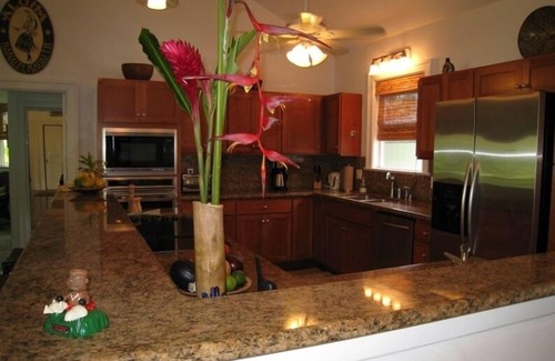 Hanalei House | Air-conditioned Hanalei Home nTVR5160/TA124-541-3376-01nTsunami evacuation zone