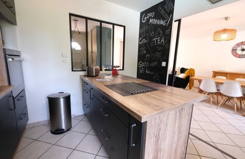 Mouries Ski Chalet | Air-conditioned house with pool Mouries Alpilles 4 pax