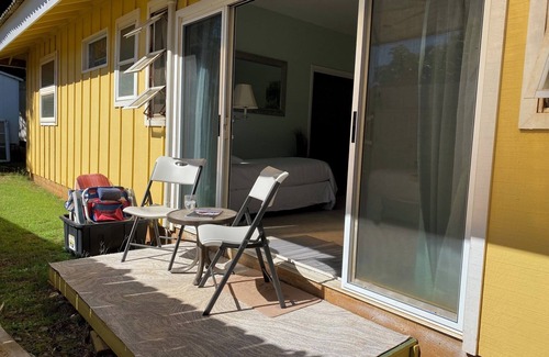 Bayview Apartment | Air conditioned, Resort Location. Short Walks To Beaches & Restaurants