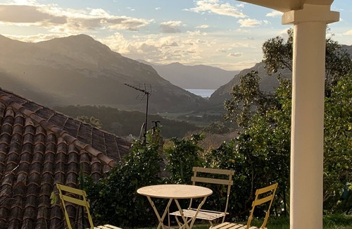 Patrimonio Bed & Breakfast | Air-conditioned room with private shower, WC and terrace