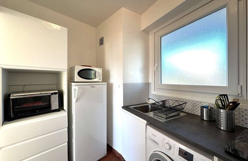Hyeres Apartment | Air-conditioned studio for 4 people, 50m from the beach - Les Salins d'Hyères