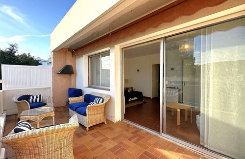 Hyeres Apartment | Air-conditioned studio for 4 people, 50m from the beach - Les Salins d'Hyères