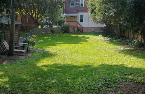 Ridgefield Park Apartment | Air Conditioned Nice 3 Bedroom Apartment in Duplex 30 Minutes to New York City