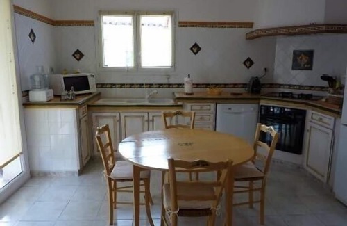 Villetelle Villa | Air-conditioned Villa and swimming pool between Sea and Countryside (Gde Motte 20 ', Sommières 10')