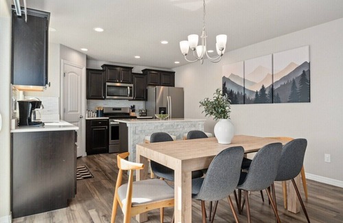 Colorado Springs House | Air Force Game Room - Families - Pikes Peak Views