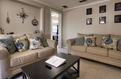 Tavares Other | Air Hockey-Family Friendly Games-Fire Pit-Close to Downtown-Bring Your Boat!