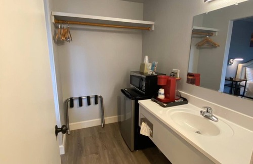Port Angeles Hotel | Aircrest Motel