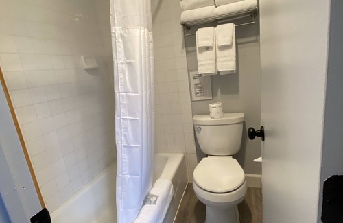 Port Angeles Hotel | Aircrest Motel
