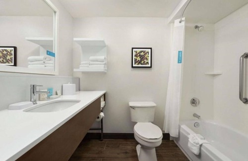Portland House | Airport base near downtown Portland