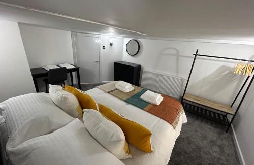 Didsbury Apartment | Airport Hideaway