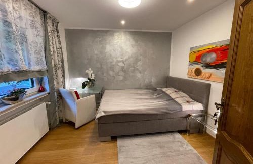 Grengel House | Airport Rooms Waldblick