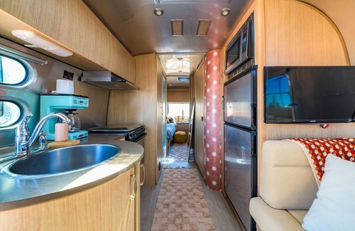 Valle House | Airstream w/Private Hot Tub (Unit C) - 4 Person Airstream with Private Hot Tub