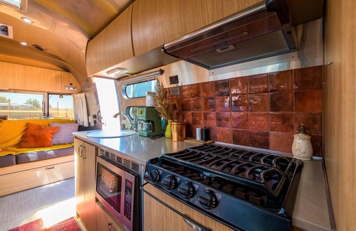 Valle House | Airstream w/Private Hot Tub (Unit E) - 5 Person Airstream with Private Hot Tub