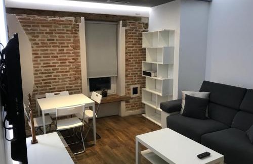 Valladolid City Centre Apartment | AIRVA: Apartamento Duque de la Victoria