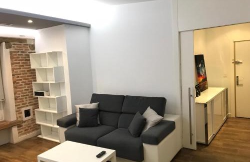 Valladolid City Centre Apartment | AIRVA: Apartamento Duque de la Victoria
