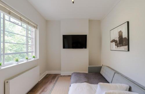 Colville Apartment | Airy 2-Bed Flat in Notting Hill