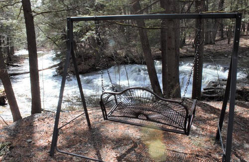 Kerhonkson House | Airy 3BR on the banks of a roaring creek