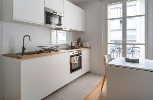 Arsenal Apartment | Airy and Stylish 1BD Flat ile Saint-Louis