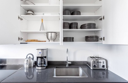 Central Square Apartment | Airy Central Square Studio w/Doorman, near Charles River, by Blueground