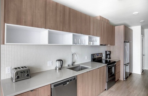 Yesler Terrace Apartment | Airy First Hill 1BR w/Gym, BBQ & Lounge, nr soccer field, by Blueground