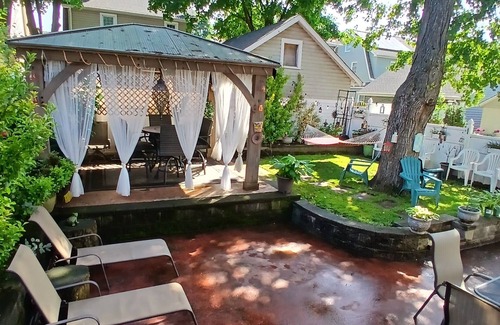 Vauxhall Apartment | Airy Savanna Studio Apartment @MushaindoroHS in Maplewood with easy access 2 NYC