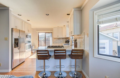 Downtown House | Airy South SF 3BR w/Balcony & Backyard, nr Food & Coffee, by Blueground