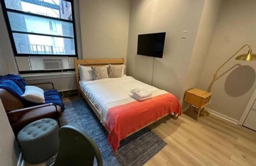 Prudential - St. Botolph Apartment | Airy Studio South End