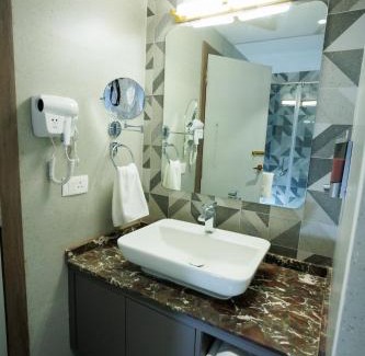 Adyar Hotel | AJ GRAND ELITE HOTEL