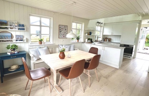 Grønninghoved Strand House | "Ajvi" - 50m from the sea by Interhome