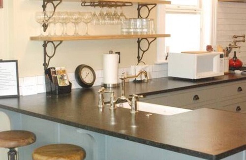 Walla Walla House | AK Dice House · Large Gracious Home on Lovely Catherine Street