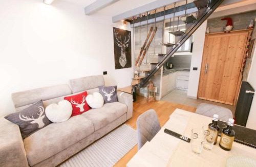 Aprica Apartment | Ak House