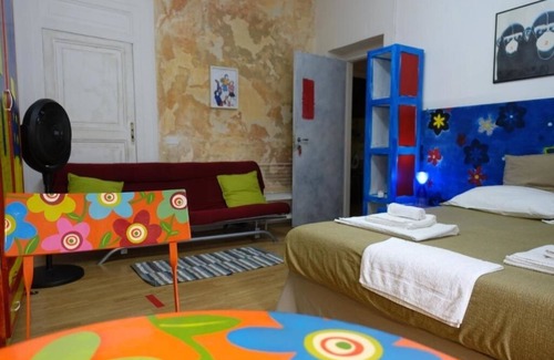 Rione Sanita Bed & Breakfast | aKasa by Fock: eCulure Deluxe Double Bed with Sofa Bed 1 1/2