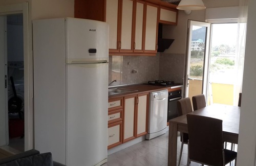 Kemer Apartment | AKDENİZEVLERİ near the sea 3 room 6 person 2 bath