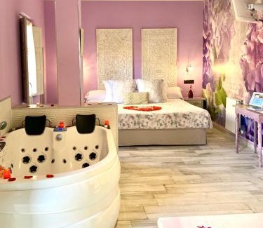 Santillana del Mar Hotel | Akla Suites con Jacuzzi Santillana