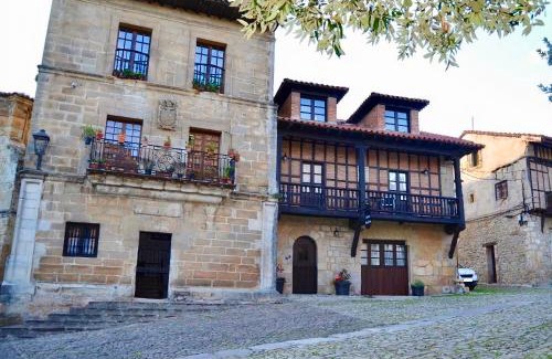 Santillana del Mar Hotel | Akla Suites con Jacuzzi Santillana