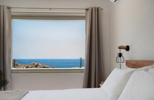 Pefki House | Akra Suite