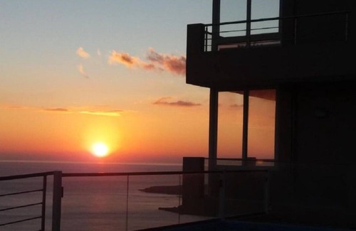 Ano Rodakino Apartment | Akrotiri Apartments Sea View for 24 people