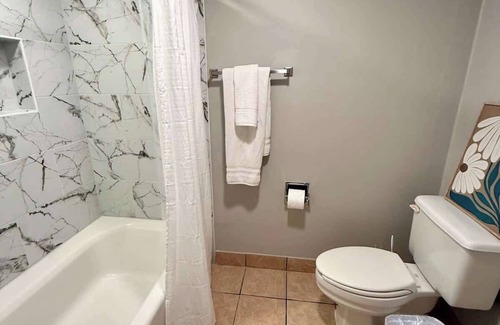 South Central Omaha Apartment | Aksarben, 2nd floor, close to I-80!