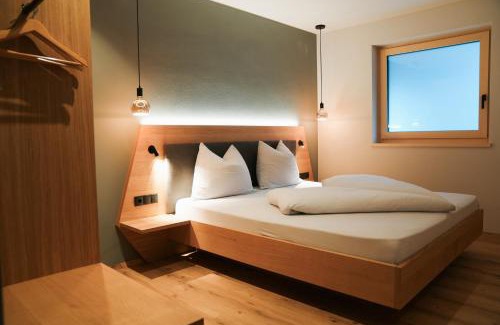 Saltusio Apartment | Aktiv Lodge Meran - Terrace One