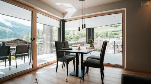 Saltusio Apartment | Aktiv Lodge Meran - Terrace One