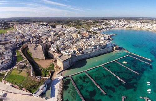 Otranto Historic Centre Apartment | Al Castello Holiday Home by BarbarHouse