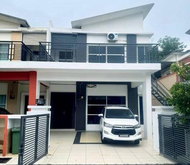 Kampung Salak Tinggi House | AL Rayyan Homestay KLIA SEPANG