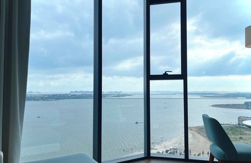 Ha Long Apartment | Alacarte Ha Long Bay By Azure