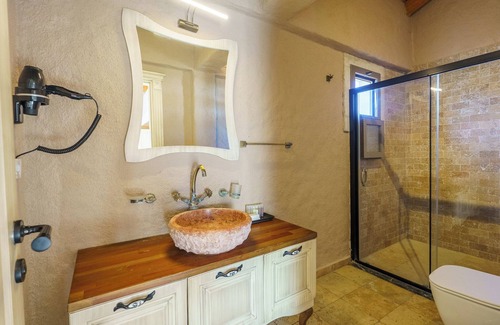 Hacımemis Hotel | Alacati Aura Plus