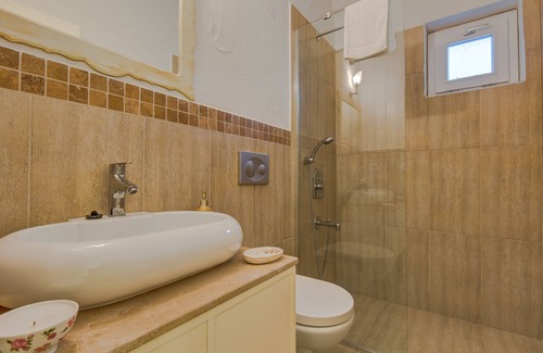 Tokoglu Hotel | Alanarin Konak Alacati